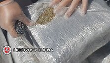 Klaipėdoje nustatyti ir suimti tarptautine narkotikų kontrabanda įtariami asmenys