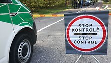 Įvykio vietoje dirba kriminalistai.