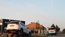Ant akmenų užlėkęs &bdquo;Nissan&ldquo;
