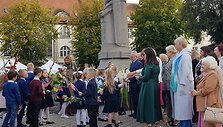 Rugsėjo 1-osios &scaron;ventė Klaipėdoje: pirmoji pamoka miesto aik&scaron;tėje