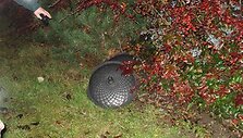 Savaitgalį bandyta pavogti dekoratyvinius &scaron;iuk&scaron;liadėžių dangčius.