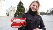 Artimųjų ilgesys neleido R.Linkutei abejoti, kur sutikti Kalėdas &ndash; Lietuvoje ar svetur. Didžiojoje Britanijoje studijuojanti mergina į Vilnių žiemos &scaron;ventėms grįžo praėjusią savaitę.