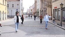 Vagys pasidarbavo Turgaus ir Tiltų gatvėse. 