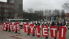 Akcijos metu studentai sudėjo &scaron;ūkį. 