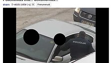 Kadras i&scaron; youtube.com  / Policininkas tikrina BMW vairuotojo dokumentus. 