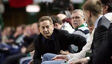 Žinia, jog V.Romanovas nutarė i&scaron; komandos i&scaron;mesti net tris jos narius, &scaron;okiravo ne tik krep&scaron;inio sirgalius, tačiau ir pačius atleistuosius.