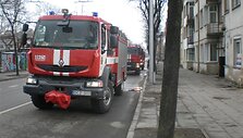 Gesinti menamo gaisro į Kauno centrą nuskubėjo net trys autocisternos.