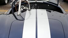 Senovinių automobilų turgus primena muziejų