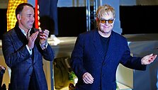 Elton Johno spintoje