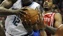 Orlando &bdquo;Magic&ldquo; ir Hjustono &bdquo;Rockets&ldquo; dvikova