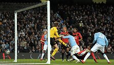  &bdquo;Manchester United&ldquo;  ir &bdquo;Manchester City&ldquo; dvikova