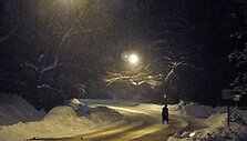 Sniegas ir toliau paralyžiuoja Niujorką