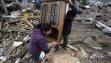 Policininkai ir kariai stengiasi sulaikyti marodierius