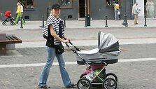 Foto naujienai: Dainidos Valsiūnaitės rami motinystė