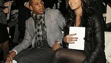 Foto naujienai: Beyonc&eacute; ir Jay-Z i&scaron;siėmė leidimą tuoktis