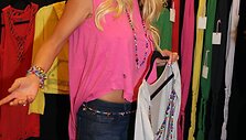Foto naujienai: Tara Reid sukūrė drabužių kolekciją