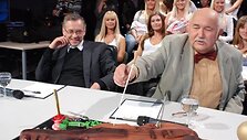 Donatas Katkus humoro &scaron;ou &bdquo;Nr.1&ldquo; &scaron;ventė savo gimtadienį su batuta ant batuto