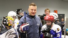 Darius Kasparaitis Klaipėdoje mokė jaunuosius ledo ritulininkus.