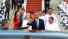 Barackas Obama pirmadienį atvyko į Mianmarą.