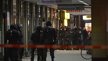 Drama ties banko filialu tęsėsi de&scaron;imt valandų. 