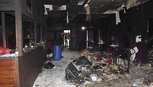 Naktinis klubas, kuriame kilo gaisras.
