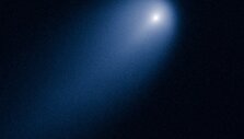 &bdquo;Hubble&ldquo; teleskopas astronomams atsiuntė pirmą ai&scaron;kią kometos ISON nuotrauką