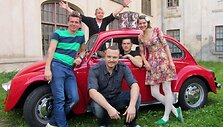Grupė &bdquo;Biplan&ldquo; su vaizdo klipo &bdquo;Meilė&ldquo; aktoriais