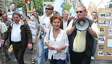 D.Kedžio &scaron;alininkų eisena