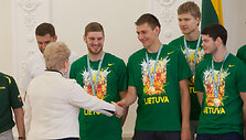 Dalia Grybauskaitė pasveikino krep&scaron;ininkus