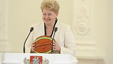 Dalia Grybauskaitė pasveikino krep&scaron;ininkus