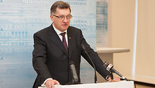  Algirdas Butkevičius