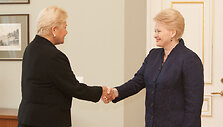 Dalia Grybauskaitė ir Danguolė Navickaitė (kairėje)