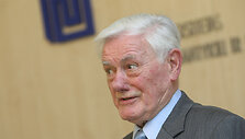 Valdas Adamkus