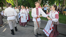 Festivalio eisenos akimirka