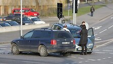Vilniuje vėl nuverstas &scaron;viesoforas