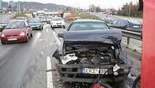 Geležinio Vilko gatvėje susidūrė trys automobiliai.