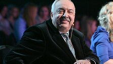 Scenoje dainavę, &scaron;okę ir kitus triukus demostravę talentai stengėsi kuo geriau pasirodyti ir patekti į finalą.
