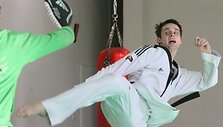 Taekwondo kovotojas Vitoldas Dzikevičius treniruotėje