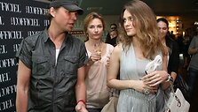 Galimybės pirmiau už kitus pamatyti filmą nepraleido ir dizaineris J.Statkevičius bei verslininkė A.Valentaitė.
