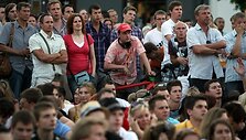 Vilniečiai stebi futbolo čempionato finalą