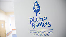 Donorinio motinos pieno banko atidarymo akimirka