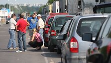 Medininkų pasienio poste kelių kilometrų eilės