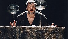 Scena i&scaron; spektaklio &bdquo;Hamletas&ldquo;