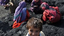 Pakistaną krečia didelį nepriteklių jaučiančių žmonių savižudybės.