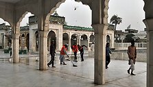 Pakistaną krečia didelį nepriteklių jaučiančių žmonių savižudybės.