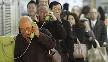 Tragedijos sukrėsti Japonijos gyventojai