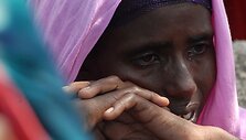 Afriką alinanti sausra privertė milijonus žmonių palikti savo namus.