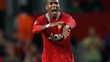 &bdquo;Manchester United&ldquo; saugas Ashley Youngas