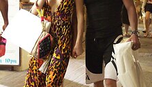 Paris Hilton su naujuoju draugužiu