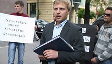 &Scaron;iuk&scaron;lių grąžinimo i&scaron; Elektrėnų į Vilnių grąžinimo akcijas rengęs D.Dambrauskas įsitikinęs, kad LVAT sprendimas yra signalas, jog atliekų &scaron;alinimas suvežant jas į sąvartyną nėra tinkamas.